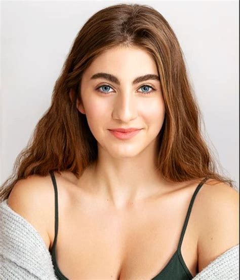 Sophia Mitri Schloss Age, Height, Parents, Ethnicity, Wiki And More